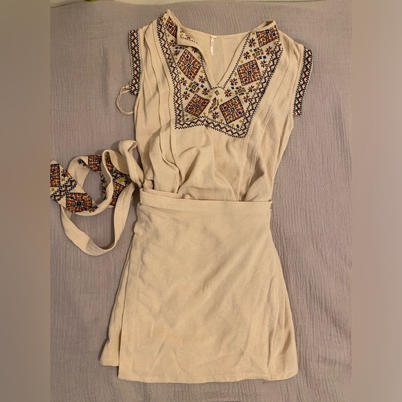 Free People Embroidered Beige Wrap Mini Dress. Size S - Picture 5 of 10